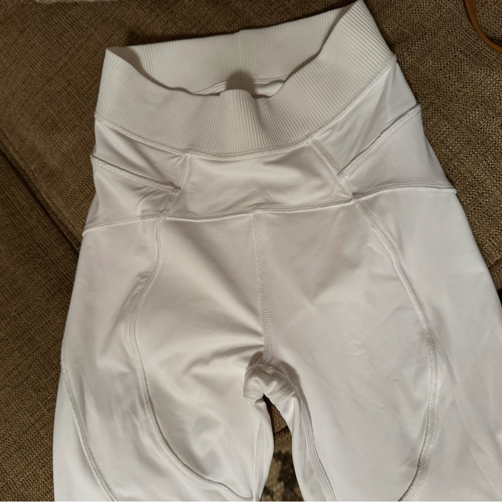 White High-Waisted Lululemon Leggings